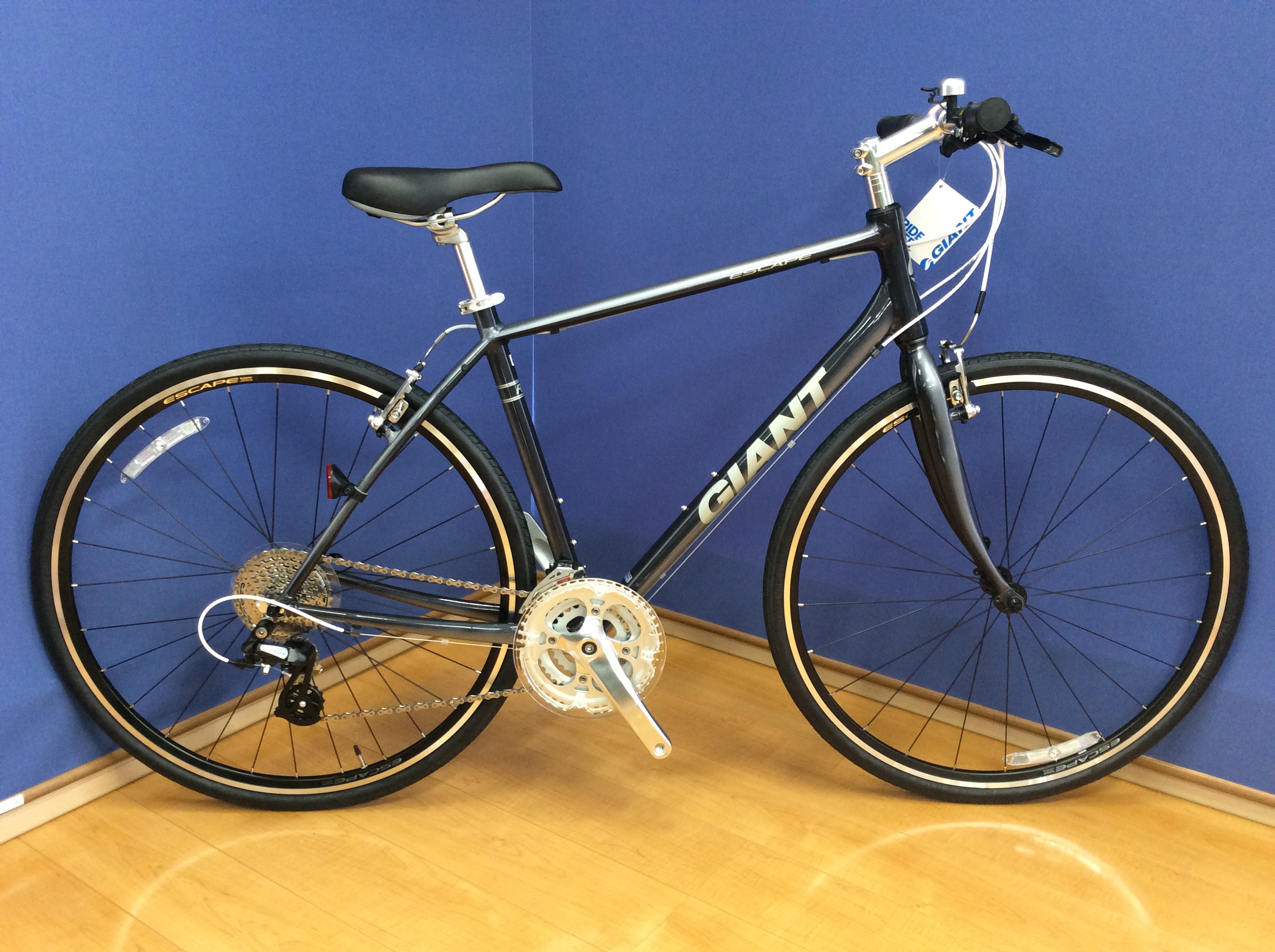 GIANT ESCAPE R3