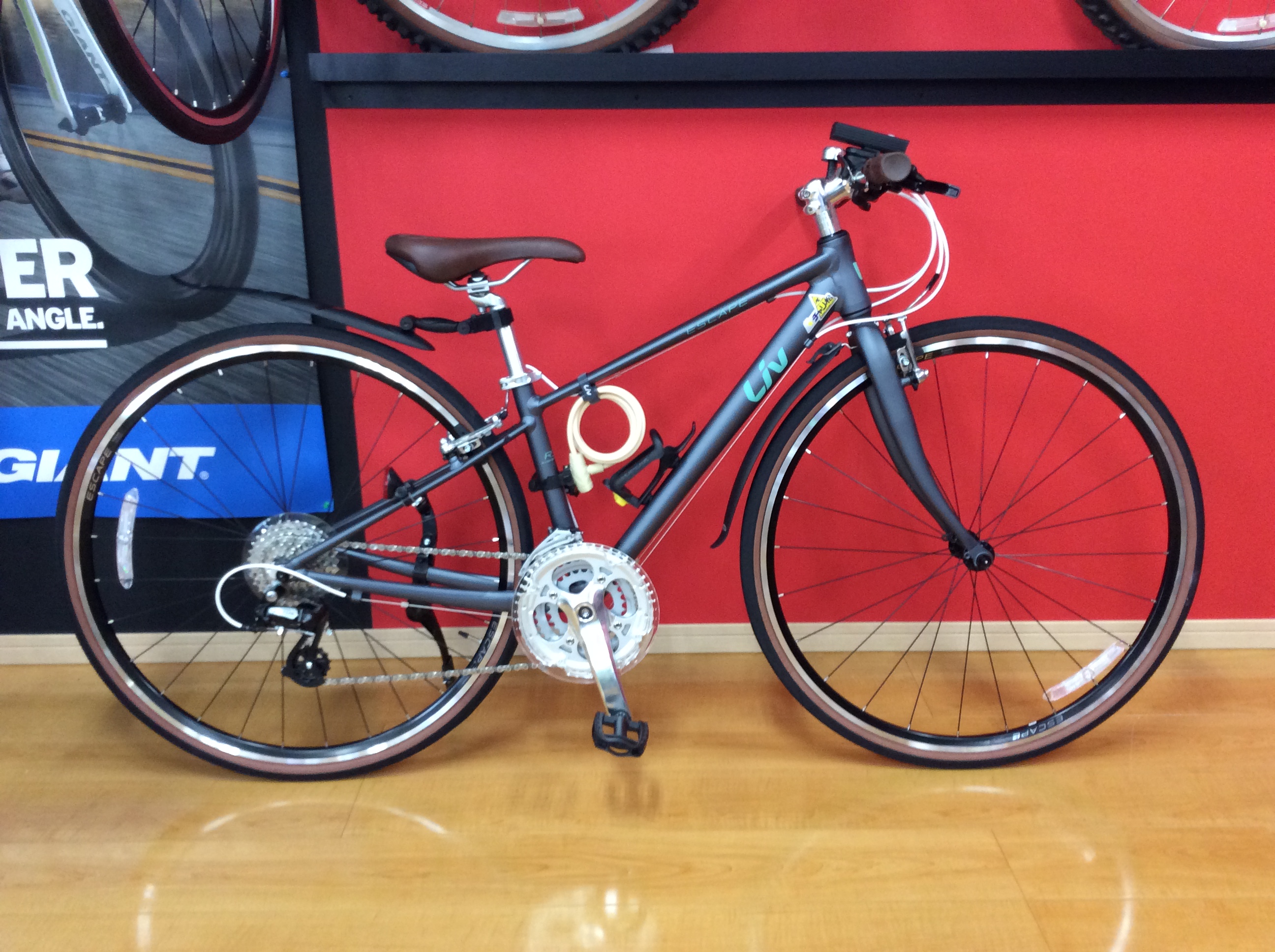 GIANT ESCAPE R3W 2020年モデル入荷!