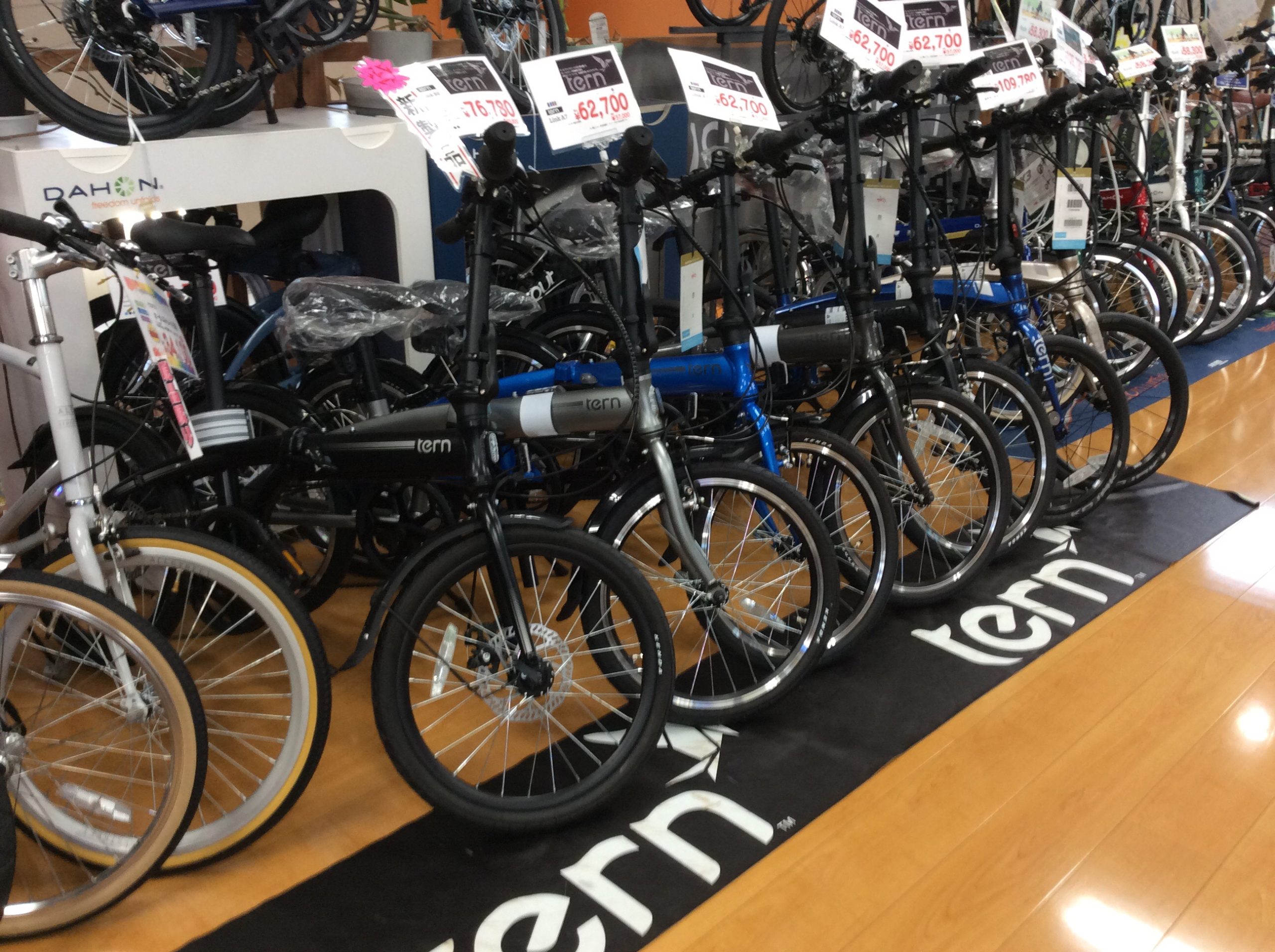 FOLDING BIKES(折り畳み自転車)
