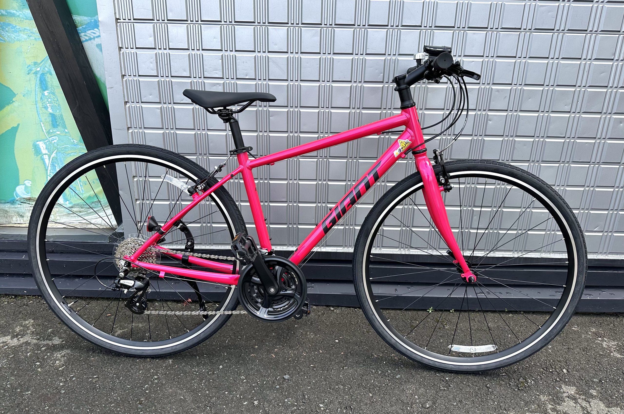 身長140cm ~乗れる初めての1台におすすめのクロスバイクのピンク色が入荷しましたー‼️🩷【GIANT】エスケープR3 2025