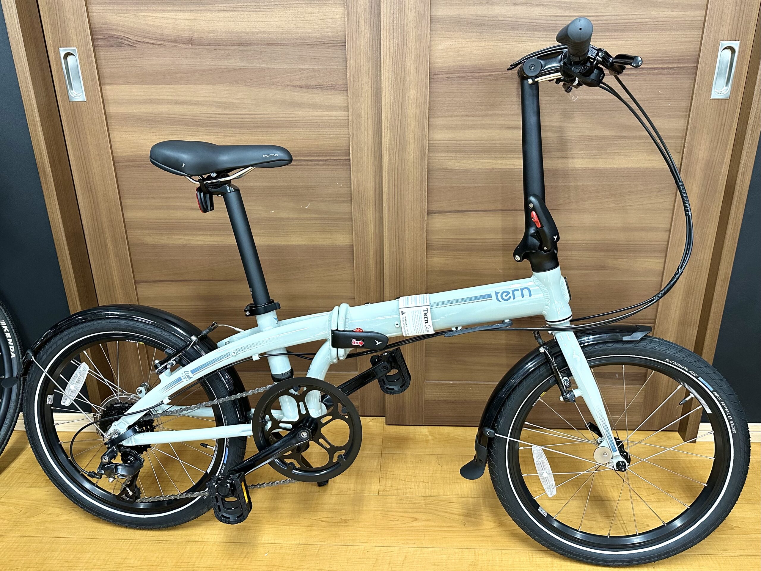 街乗りから長時間ライドまで幅広く使える折りたたみ自転車が、限定1台30%オフ!【ターン】 Link D8